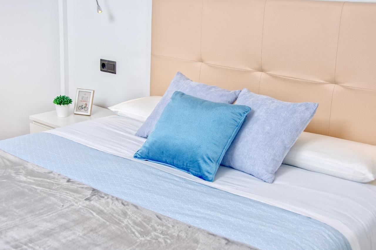 Appartamento LOLA PLAYA Puerto Marina Benalmádena Esterno foto